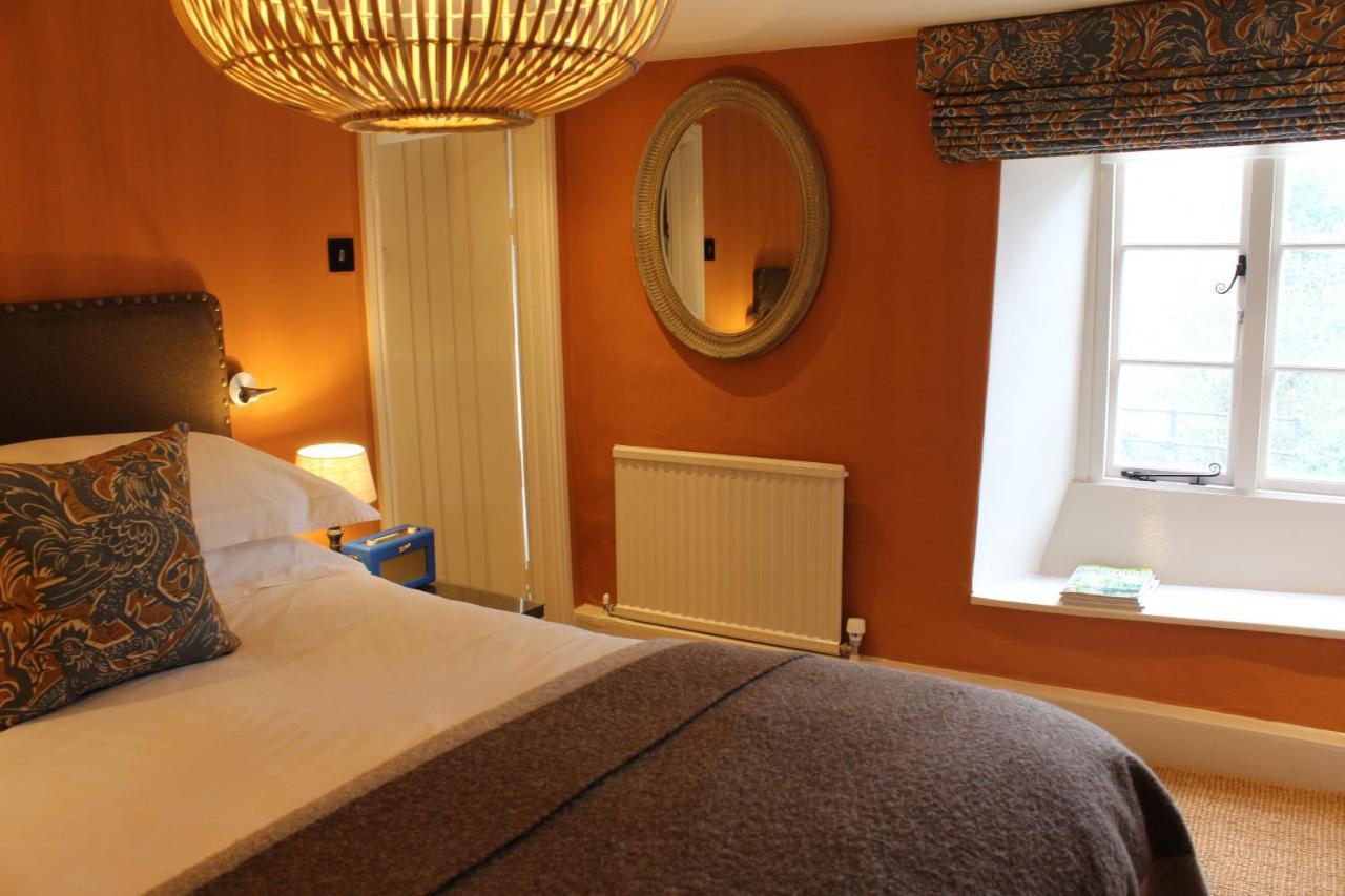 The Red Lion Inn Long Compton ภายนอก รูปภาพ