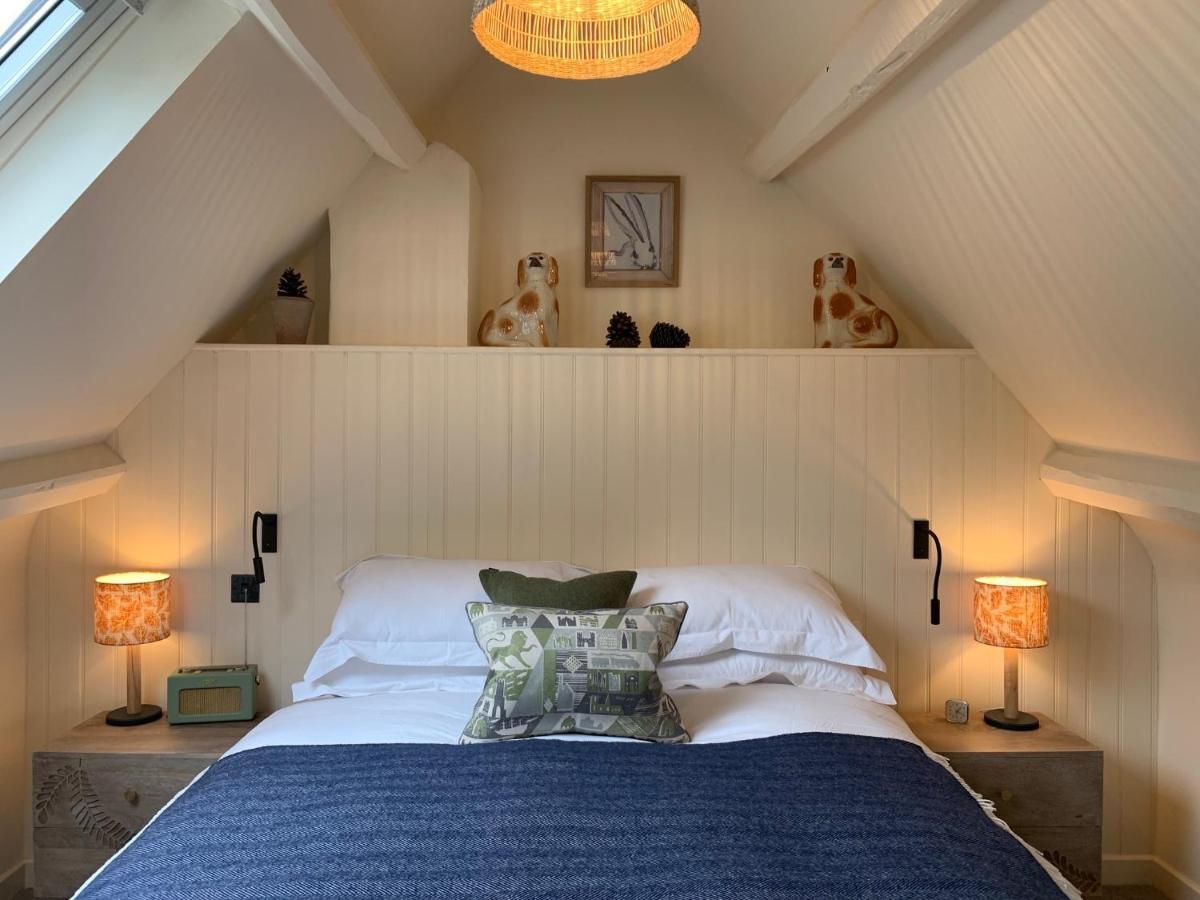 The Red Lion Inn Long Compton ภายนอก รูปภาพ