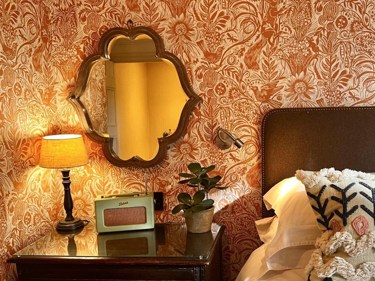 The Red Lion Inn Long Compton ภายนอก รูปภาพ
