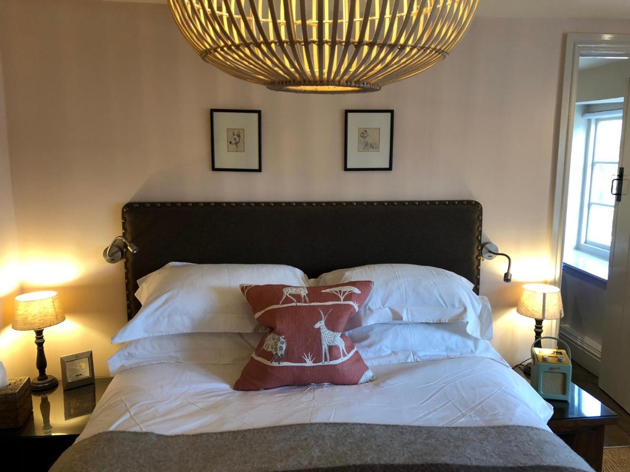 The Red Lion Inn Long Compton ภายนอก รูปภาพ