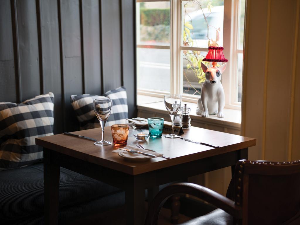 The Red Lion Inn Long Compton ภายนอก รูปภาพ